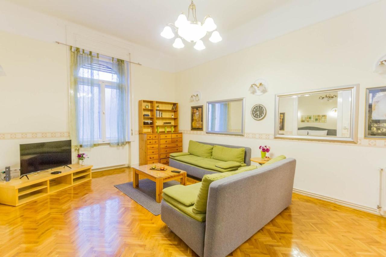 Friend Of Deak Ferenc Apartment Budapest Luaran gambar